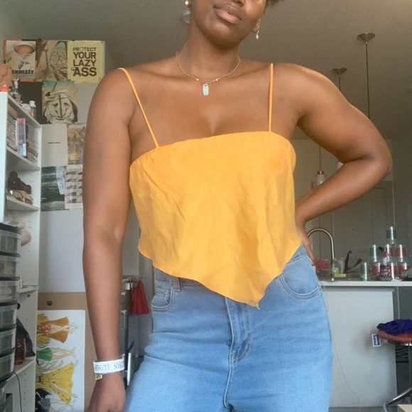 ❌SOLD❌Zara Orange Handkerchief Top Size Small - Picture 3 of 16